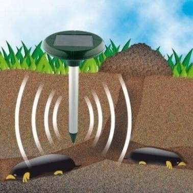 Schizzo del Repellente Solare per Talpe che Emette Vibrazioni nel Terreno per Allontanare le Talpe